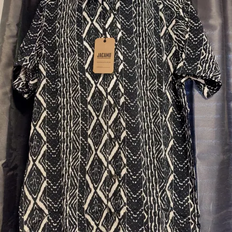 Mens Jacamo shirt New Size small.