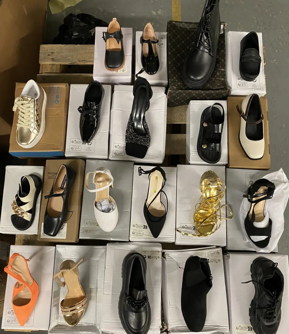 Mixed Footwear - Ladies/Childrens - New Items x 77 items - (Trade Lots 5)