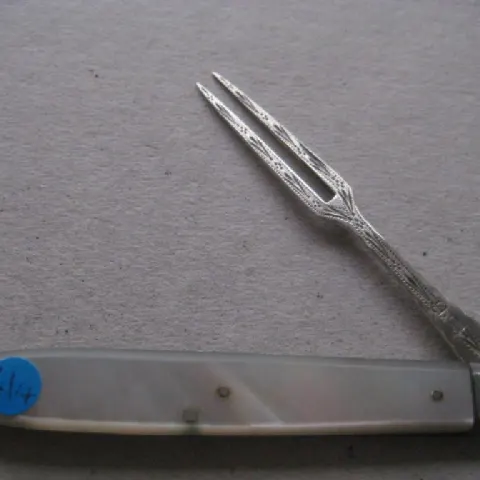 George III Mother of Pearl Hafted Silver Bladed Folding Fruit Fork