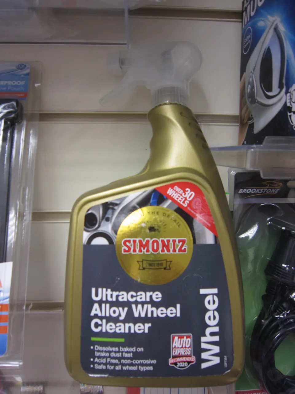 100pcs Brand new Simoniz 1 litre Alloy wheel cleaner - rrp £7.99 - 100pcs in lot