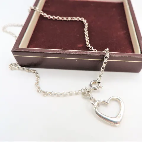 Sterling Silver Heart Charm Bracelet