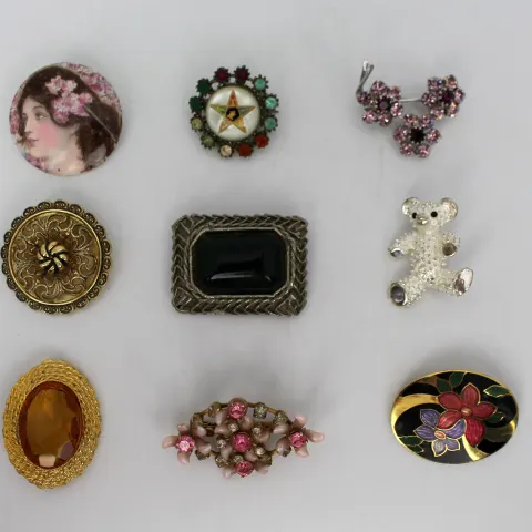 Set of 9 Vintage Brooches
