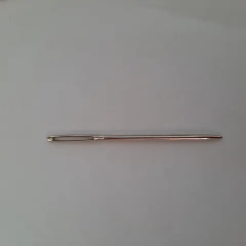 100 Large Tapestry Needles and Bag of Small Tapestry Needles