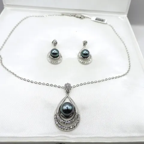 Necklace & Earrings Set New With Gift Box