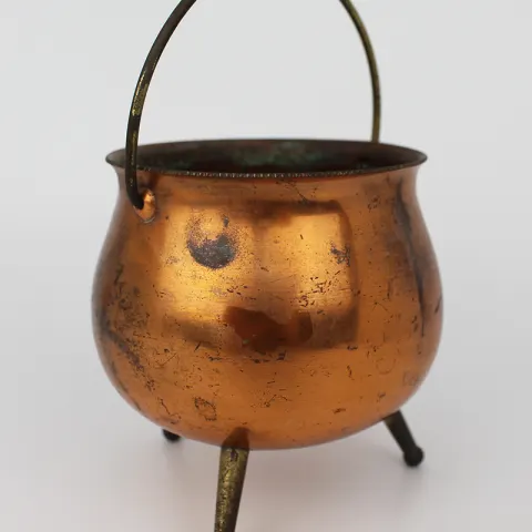 Vintage Copper Handled Pot on Tripod Base