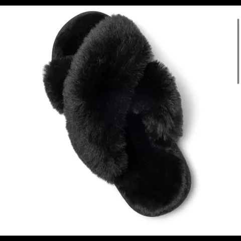 10 pairs ladies slippers 4/5