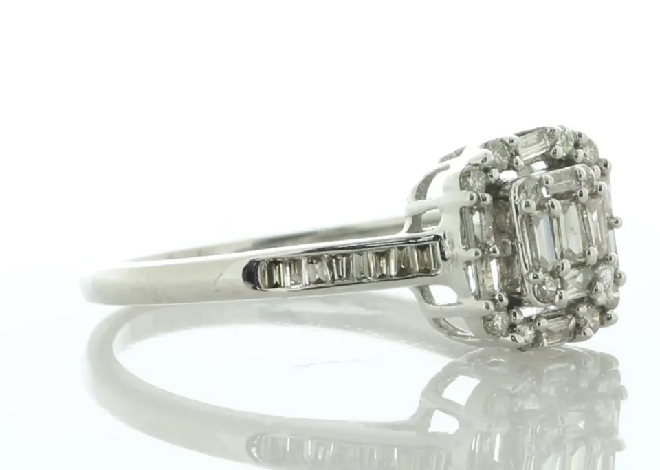 18ct White Gold Emerald Cluster Diamond Ring 0.30 Carats