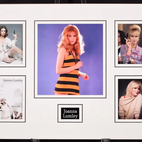 JOANNA LUMLEY original signed presentation