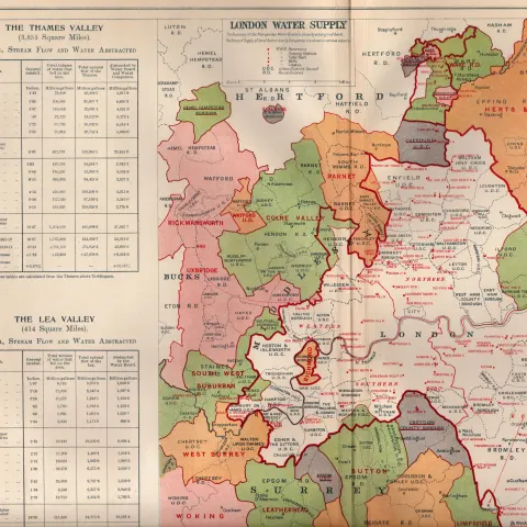 Bacons Vintage London & Suburbs River Thames Districts Water Supply Map.