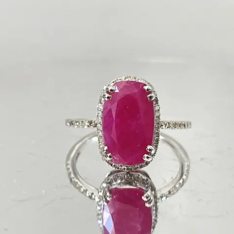 Natural Burma Ruby4.12 Ct With Natural Diamonds & 18kGold
