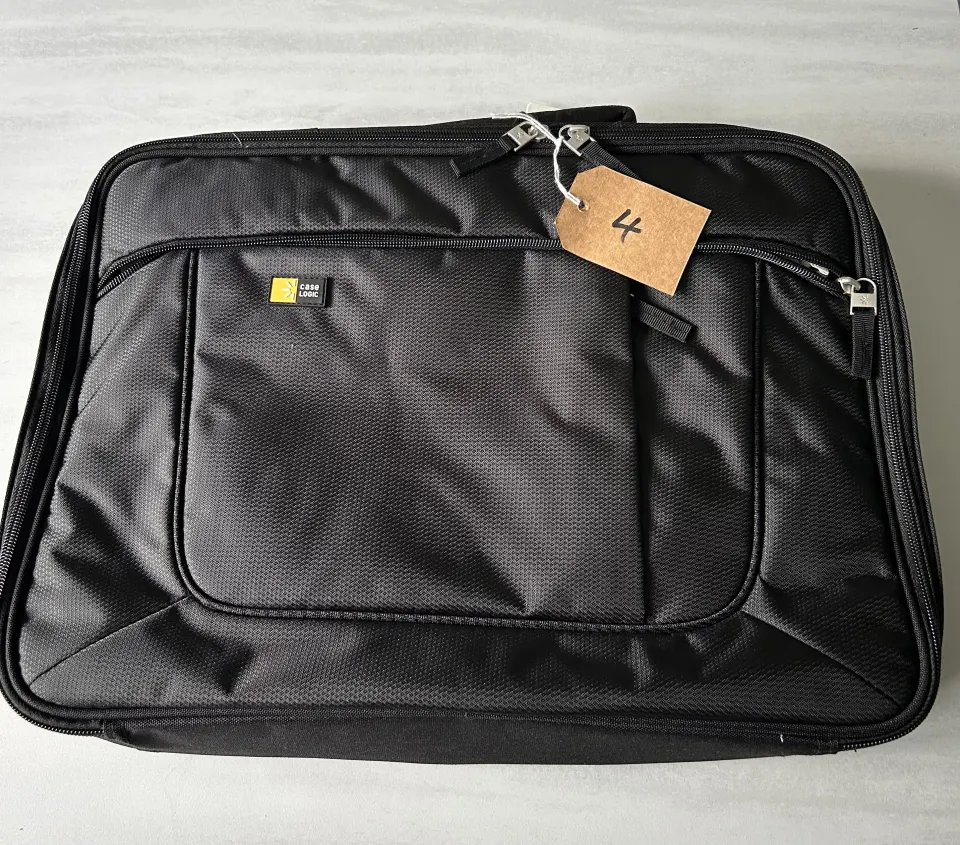 Case Logic Laptop Bag