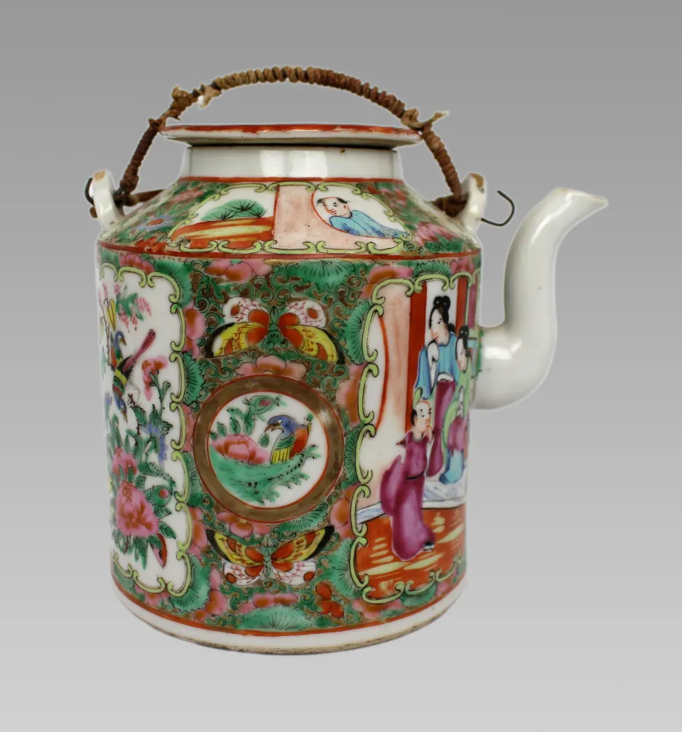 Antique Chinese Porcelain Teapot – Canton Famille Rose, c.1900