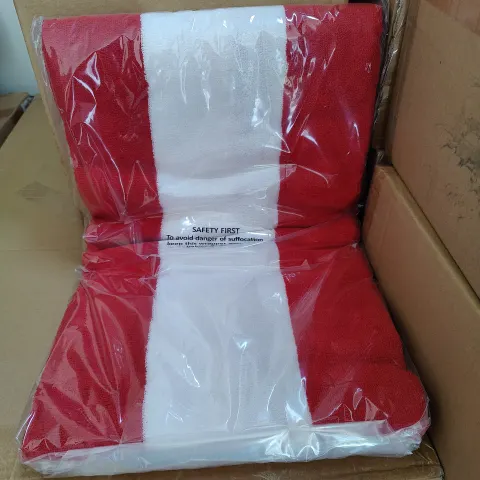 2 x Luxury Red and White Large Towels