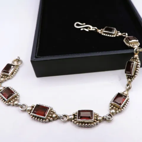 Vintage Artisan Sterling Silver Garnet Gemstone Bracelet with Gift Box
