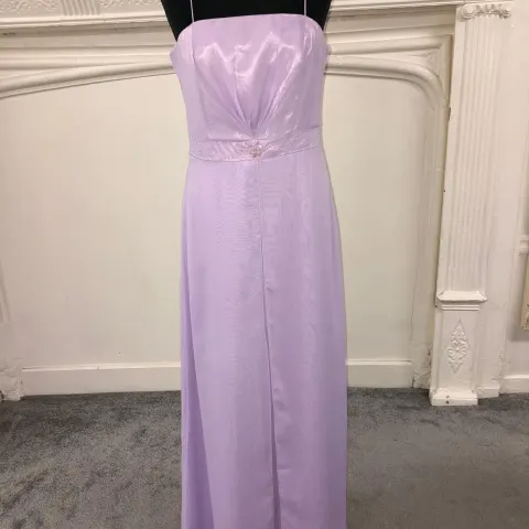 Lilac dress from Milano Formals B B8493 size medium approx 10-12 lilac