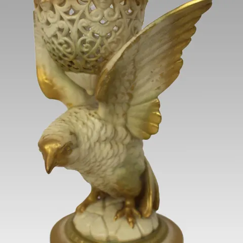 Royal Worcester Reticulated Pot Pourri 1923