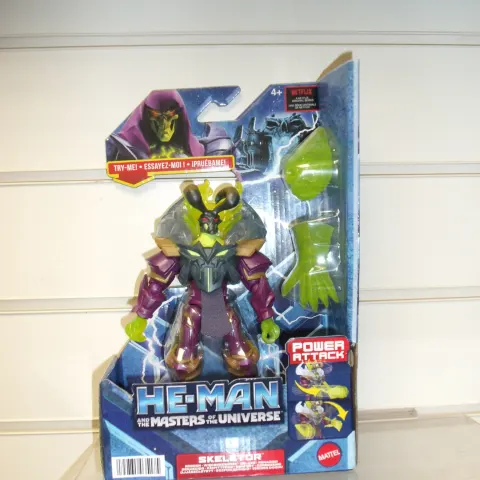 10pcs Brand new Heman Skeletor figure 20cm , mrsp £19.99 - with motion action and accessories