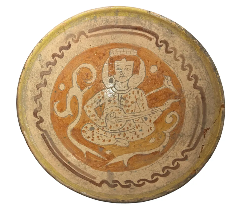 Antiquities: Early Islamic pottery bowl (£15 UK post, £35 international)