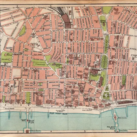 Brighton City & Seafront Steet Plan Coloured Vintage 1924 Map.