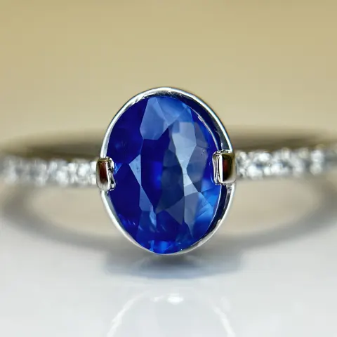 Beautiful 1.77CT Unheated Burma Blue Sapphire Diamonds & Platinum