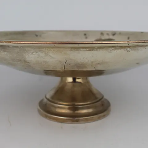 Vintage Engraved Silver Plate Centrepiece Tazza