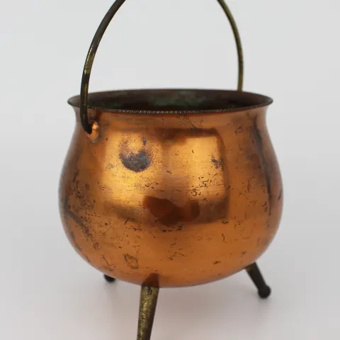 Vintage Copper Handled Pot on Tripod Base