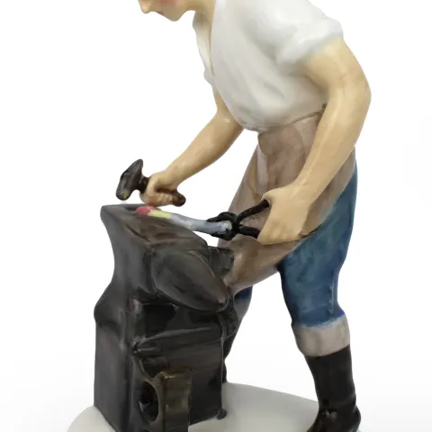 Royal Doulton Figurine The Blacksmith of Williamsburg HN 2240