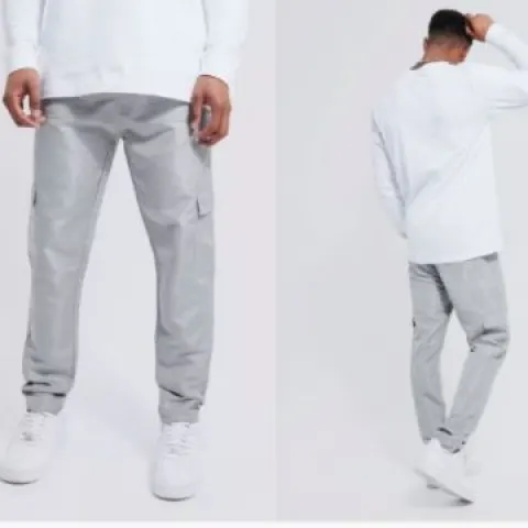 Brand New BooHoo Mens Grey Skinny Fit Shell Cargo Trousers Size S