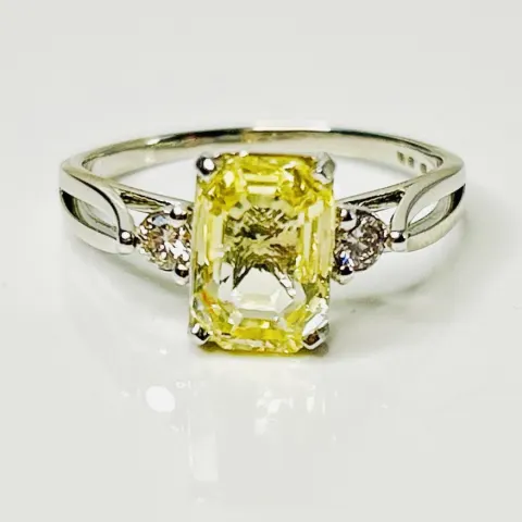 Beautiful Unheated Untreated Natural Ceylon yellow Sapphire  Diamonds & Platinum