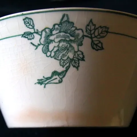 Bowl Circa 1920 No Maker Mark 12cm Diameter At Top Green Rose Design