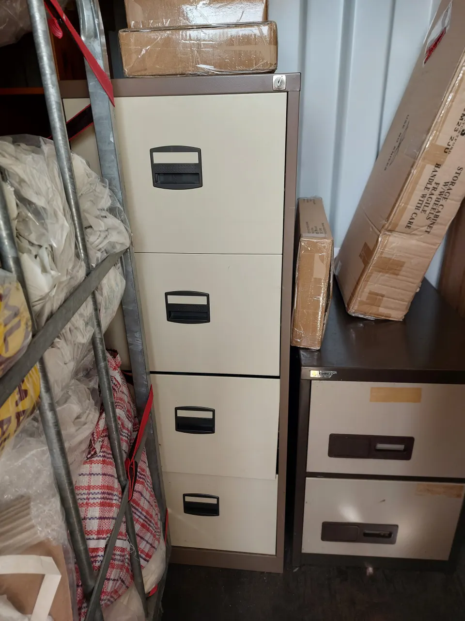 Filing cabinet 4 drawer