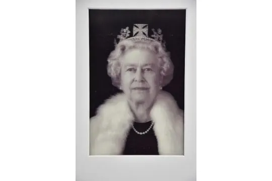 Chris Levine The Queen / Queen Elizabeth Lenticular Limited Edition Card 2004
