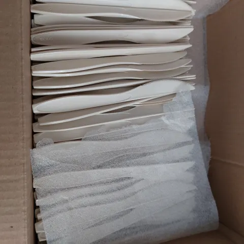 200 Plastic Knives In Plastic, Champagne Colour