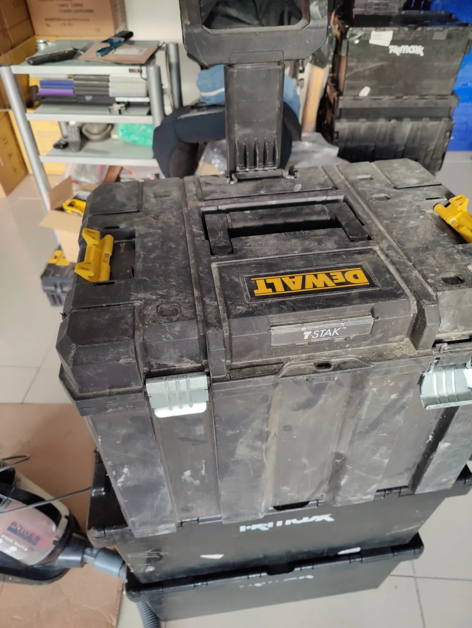 T Stack Base Unit With Wheels