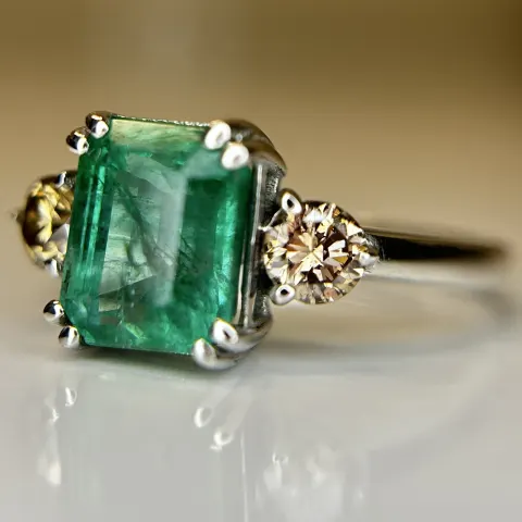 Beautiful Natural Emerald 2.41 CT With Natural Diamonds & 18k Gold