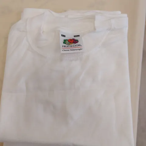 White cotton teeshirts age 3 - 4.  Pack of 10