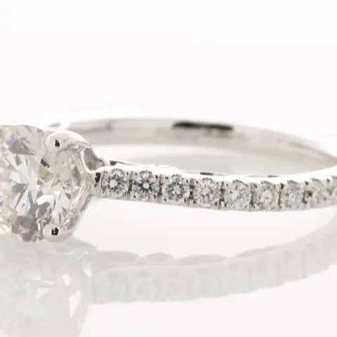 18ct White Gold Diamond Ring With Stone Set Shoulders 1.46 Carats