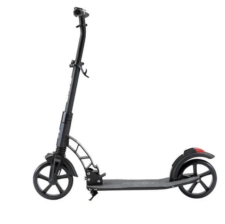(88) RRP £100. REID C3 Scooter. 23cm Front, 20cm Rear PU Wheel With ABEC 7 Carbon Steel Bearings. R