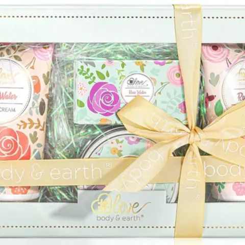 Body & Earth 4pcs Lotion Gift Set For Women L9a