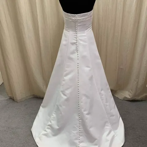 Alfred Angelo wedding dress Style 2015 size 12 Ivory