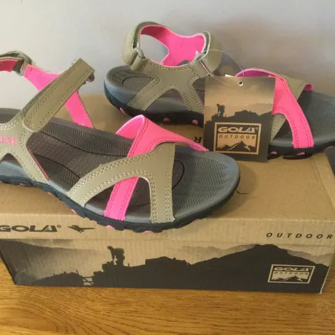 Gola Womens “Cedar” Hiking Sandals, Taupe/Hot Pink, Size 4 - Brand New