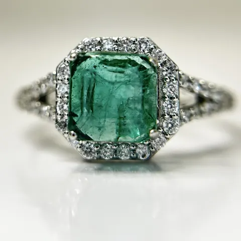Beautiful 1.64 CT Natural Emerald Ring With Natural Diamonds & Platinum 950