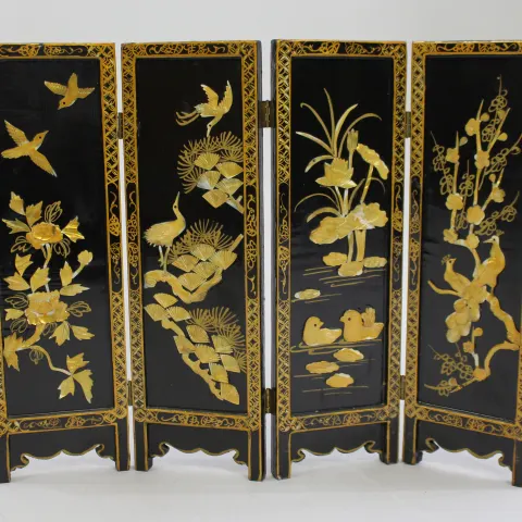 Small Four Fold Chinese Lacquered Desk Screen