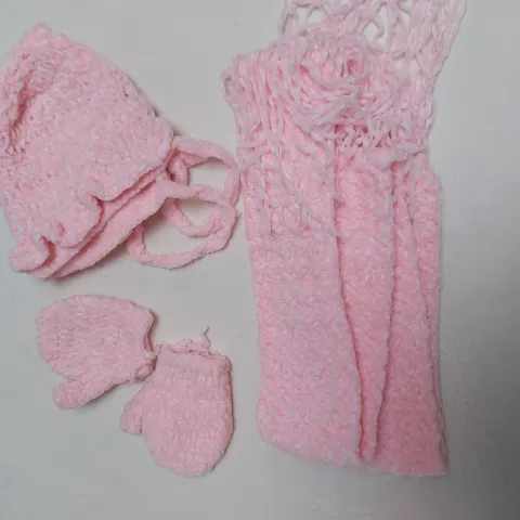 Pink and blue baby hats, scarves and gloves sets - 6 sets