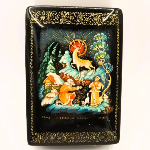  Vintage Russian Hand Painted Lacquer Box Fairy Tale Scene Artist Signed