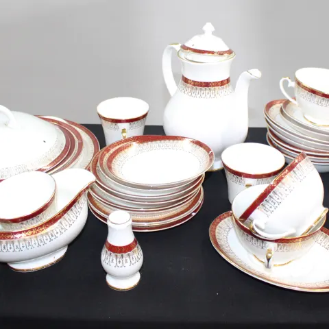 Royal Grafton Majestic Red & White Part Dinner Service