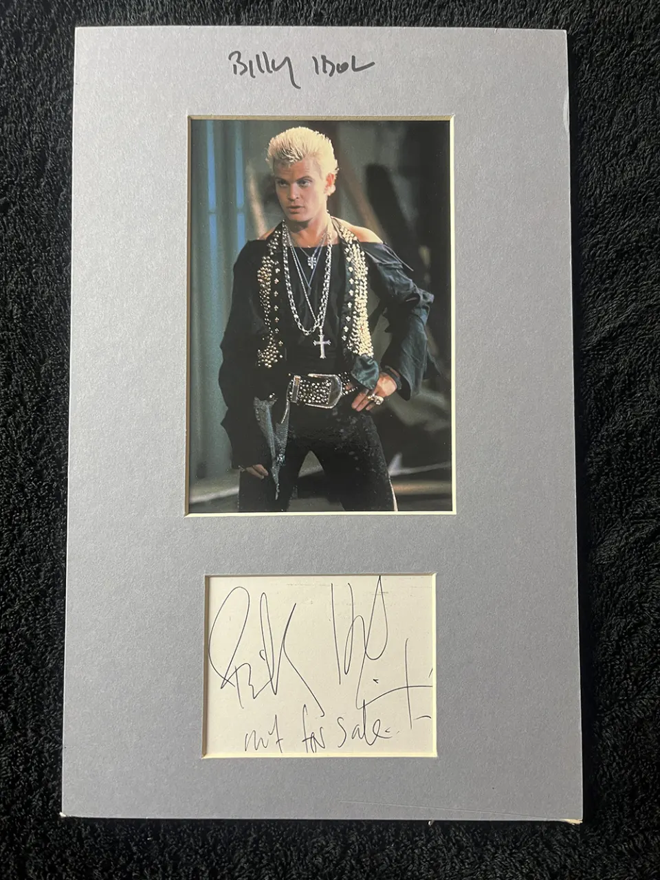 Billy Idol Signed