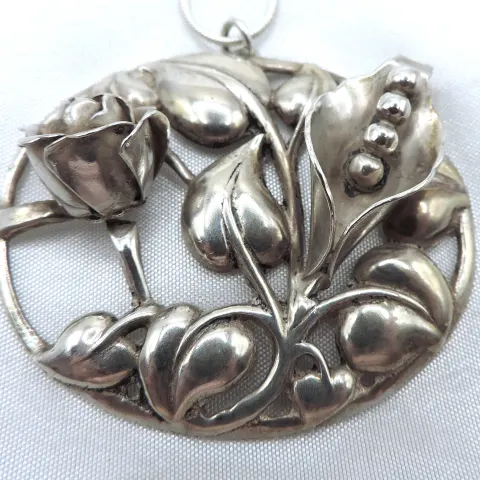 Antique Art Nouveau Artisan Sterling Silver Oval Repoussé Pendant
