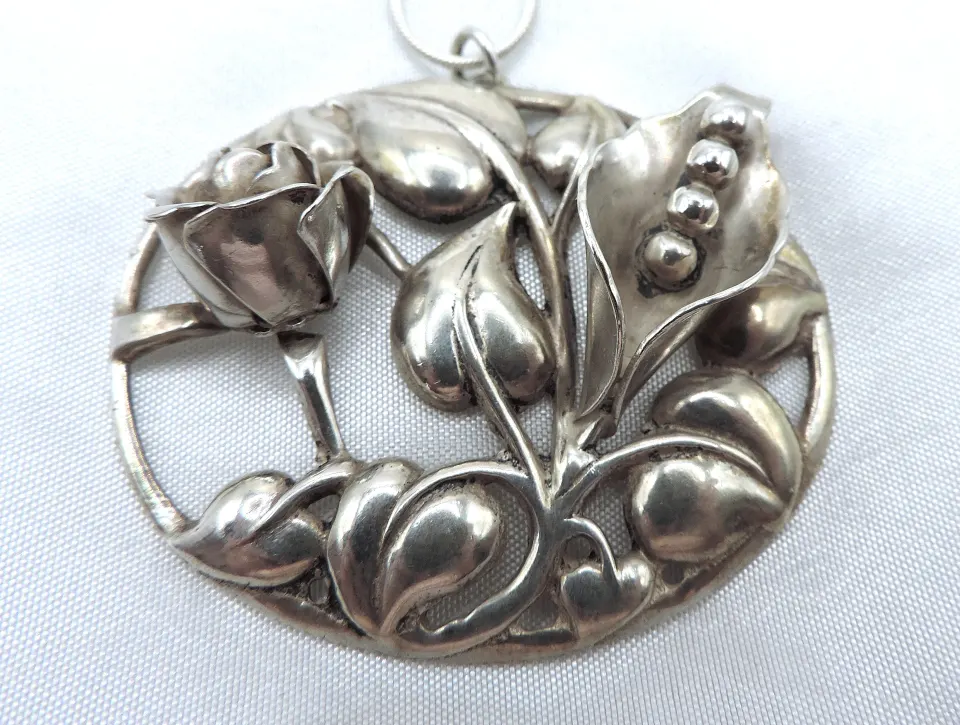 Antique Art Nouveau Artisan Sterling Silver Oval Repoussé Pendant