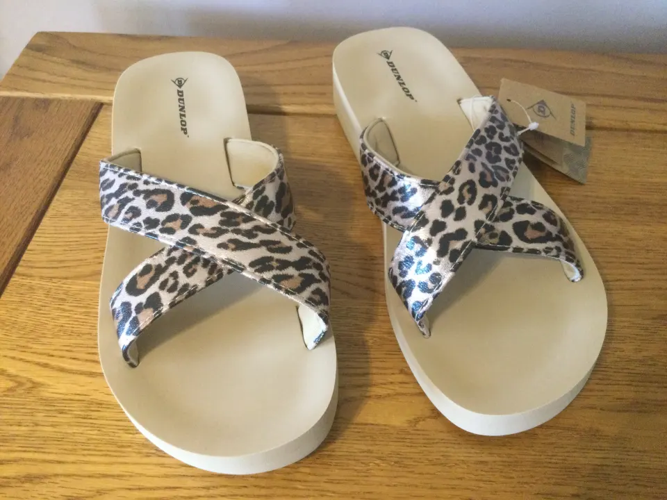 Dunlop “Leo” Ladies, Low Wedge, Flip Flop Sandals, Size 5, Beige Leopard - Brand New